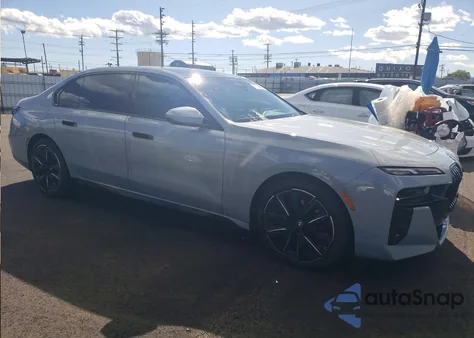 2024 BMW 740 I z USA, uszkodzony, nr VIN WBA23EH04RCP84192